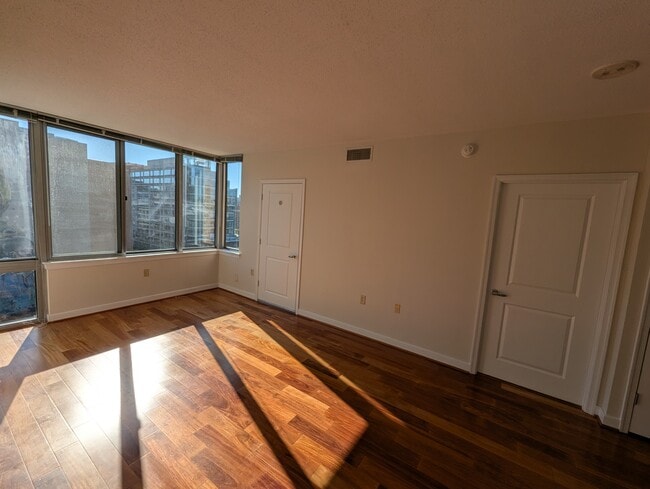 Sala de estar - 555 Massachusetts Ave NW