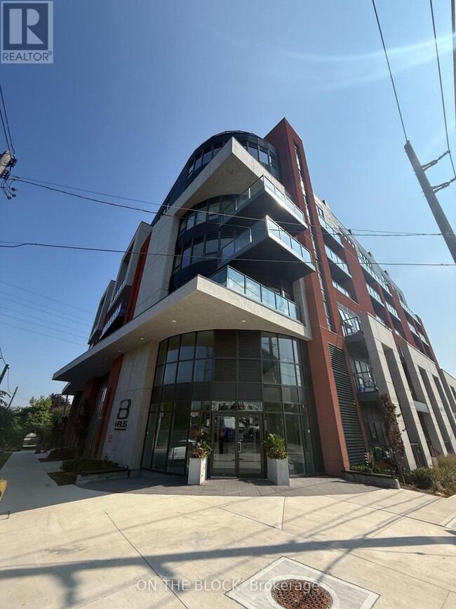 Photo du bâtiment - 2433-2433 Dufferin St