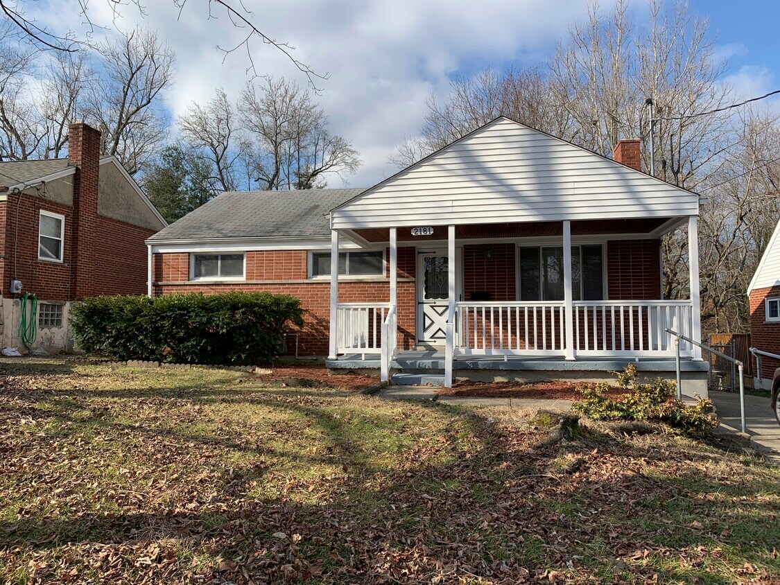 Primary Photo - 2181 Townhill Dr