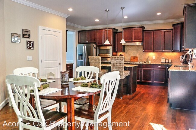 Building Photo - 2732 Lake Waccamaw Trail