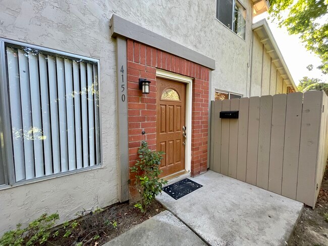 Building Photo - 4150 Camino Ticino