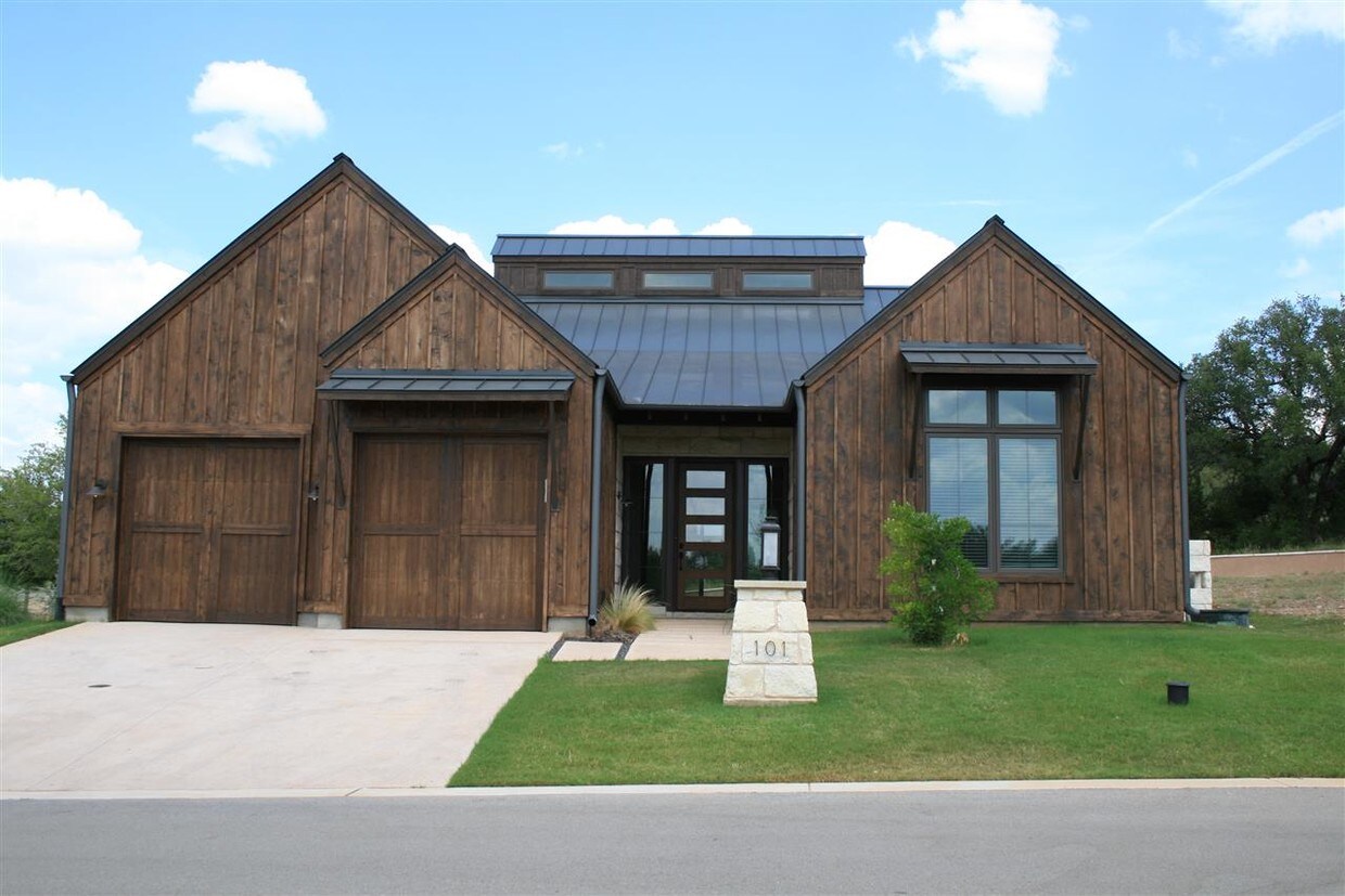 Foto principal - 101 Grove Ct