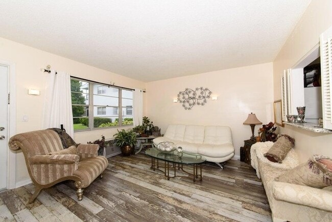 Photo - 59 Bedford E Apartment