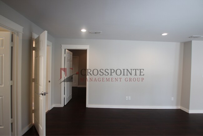 Foto del edificio - Available Now! 2 bedroom in Historic Charn...