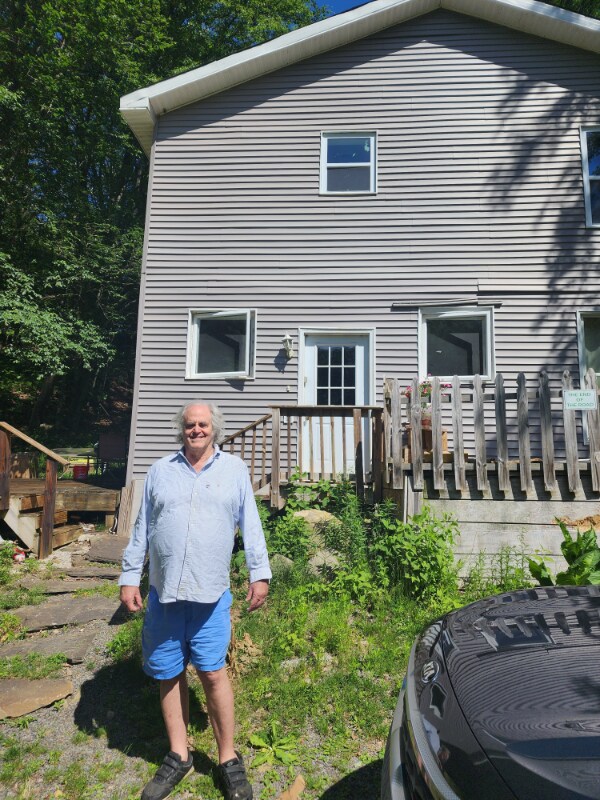 Foto del edificio - 308 Happy Hill Ln