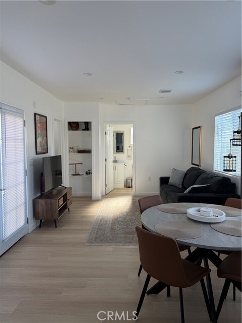 Foto del edificio - 13114 Liggett St