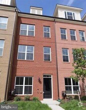Building Photo - 2419 Auden Dr