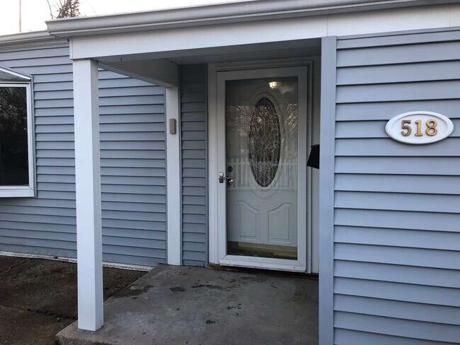 Entrada principal - 518 S Chestnut St