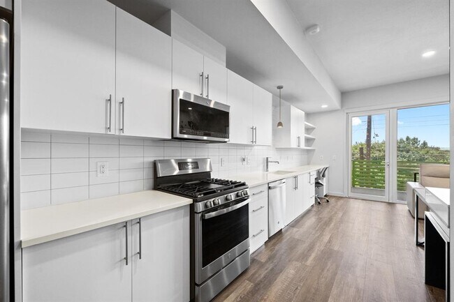 Foto del edificio - 4004 Banister Ln