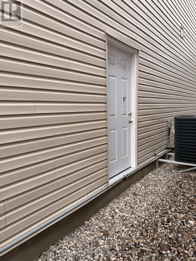 Building Photo - 3339 Findlay Creek Dr