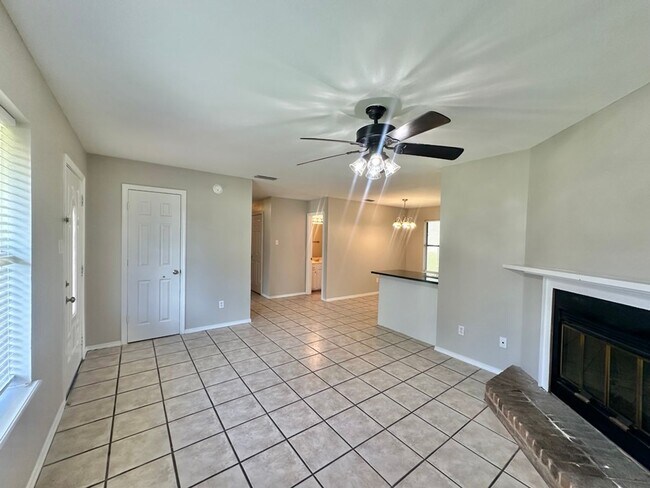 Foto del edificio - Stoneridge Duplex 454/452