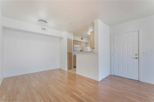 Building Photo - 6955 N Durango Dr