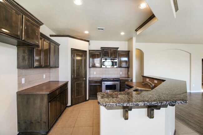 Building Photo - Great 4 bed, 2 bath, 2 car home in Edmond