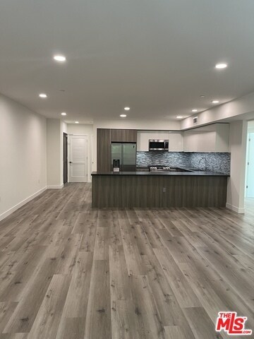 Foto del edificio - 4806 Sylmar Ave