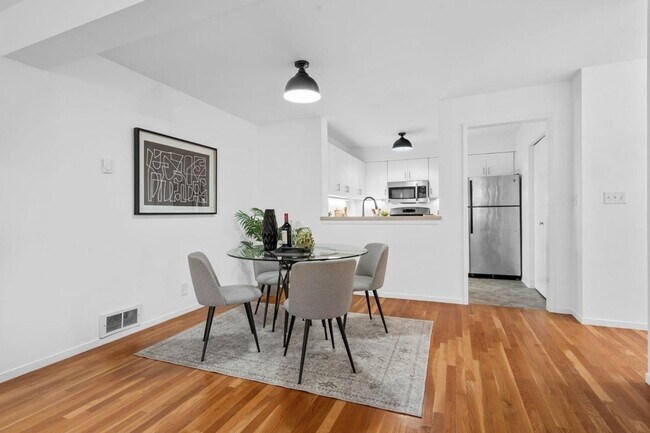 Foto del edificio - 1380 Greenwich St