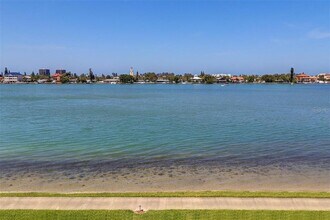 Building Photo - 7984 Sailboat Key Blvd S