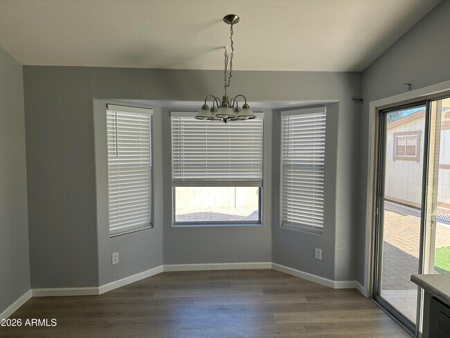 Foto del edificio - 24839 N 40th Ave