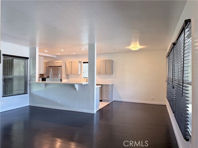Foto del edificio - 527 N San Antonio Ave