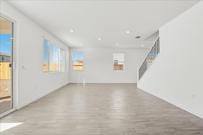 Building Photo - 1052 Lost Creek Ranch Dr