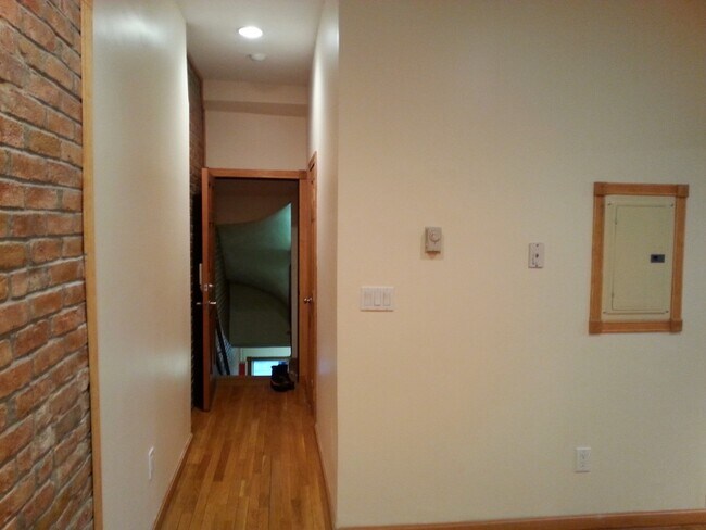 Foto del edificio - 44 Highland Ave