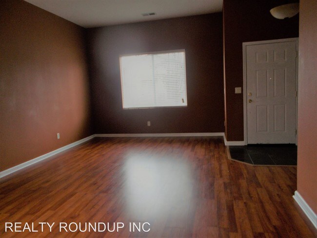 Foto del edificio - 6425 Rabbit Hollow Way