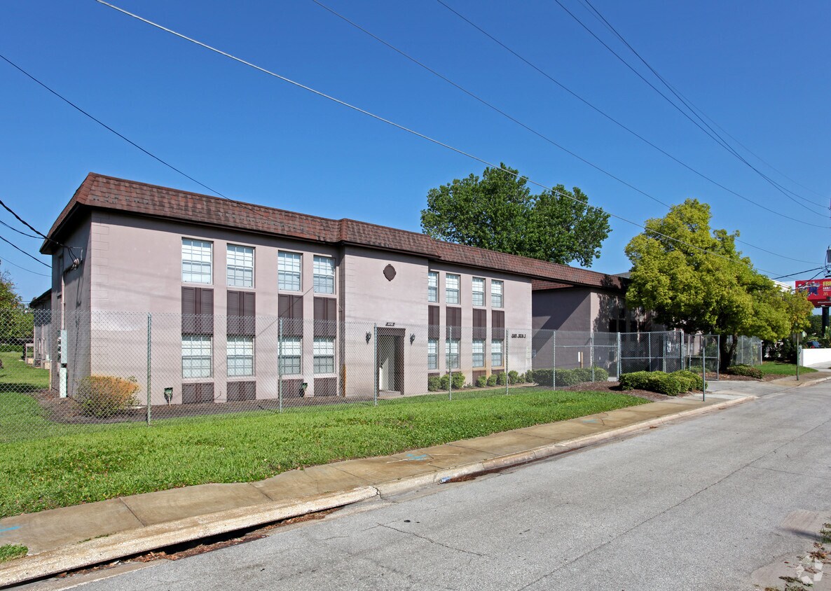 Building Photo - Bay Run Apartments