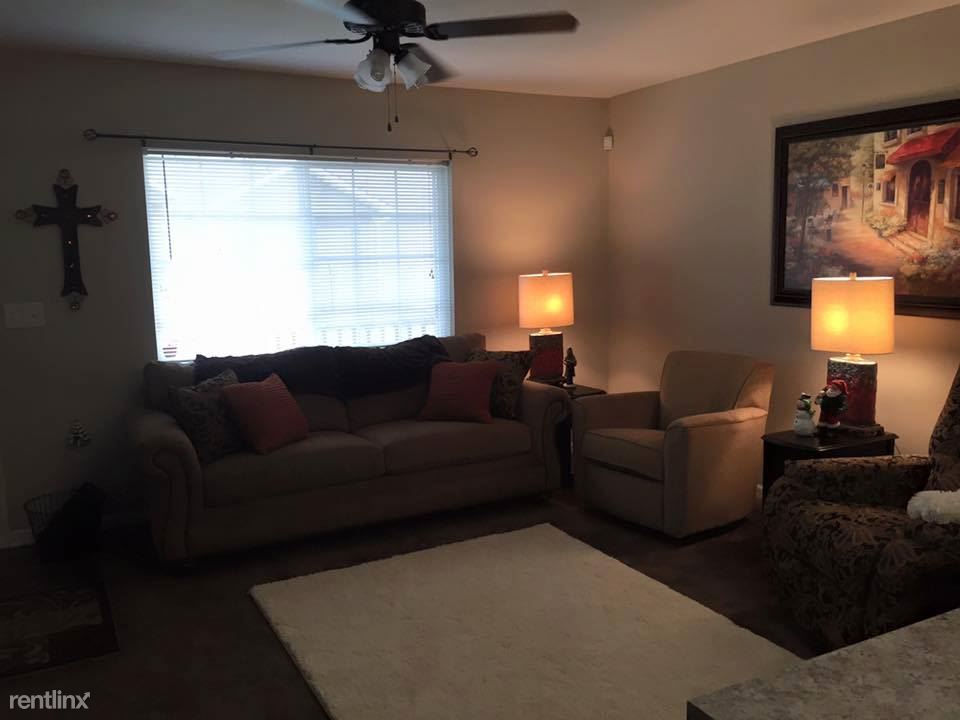 Primary Photo - 2095 Willow Bend Cir