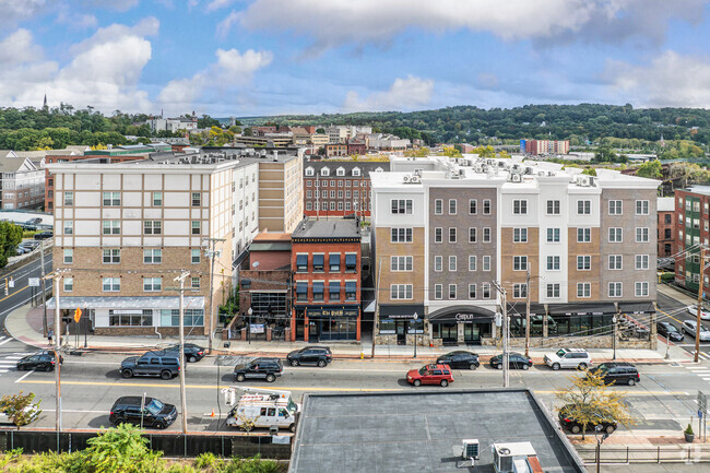 Building Photo - Bridge Street Commons