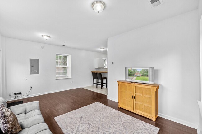 Foto del edificio - 4813 Calvert Rd