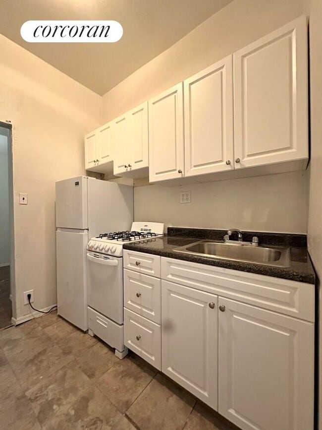 Foto del edificio - 426 E 66th St