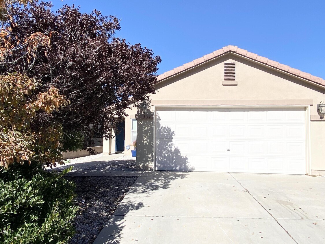 1331 El Segundo Ave NE, Albuquerque, NM 87113 House for Rent in Albuquerque, NM