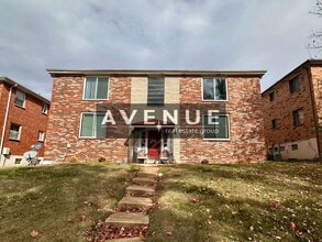 Building Photo - 10065 Puttington Dr