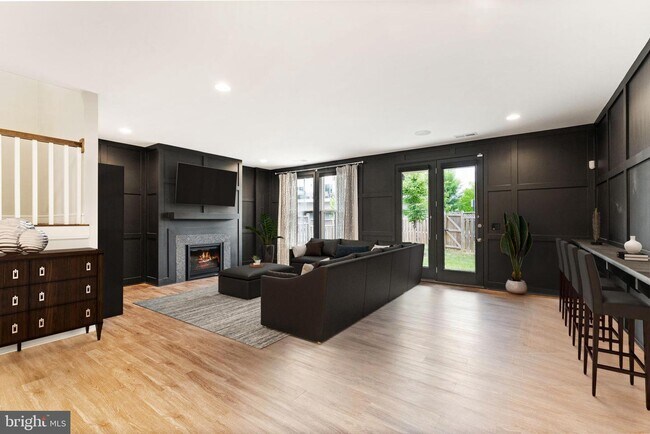 Building Photo - 23085 Sullivans Cove Sq