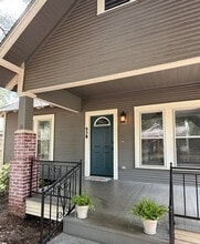 Building Photo - 920 Ferguson St