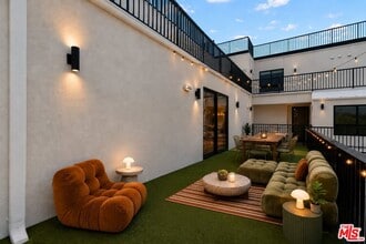Building Photo - 1808 Lincoln Blvd