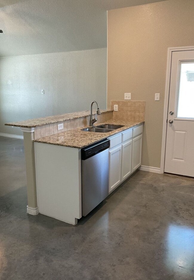 Foto del edificio - COMING SOON!