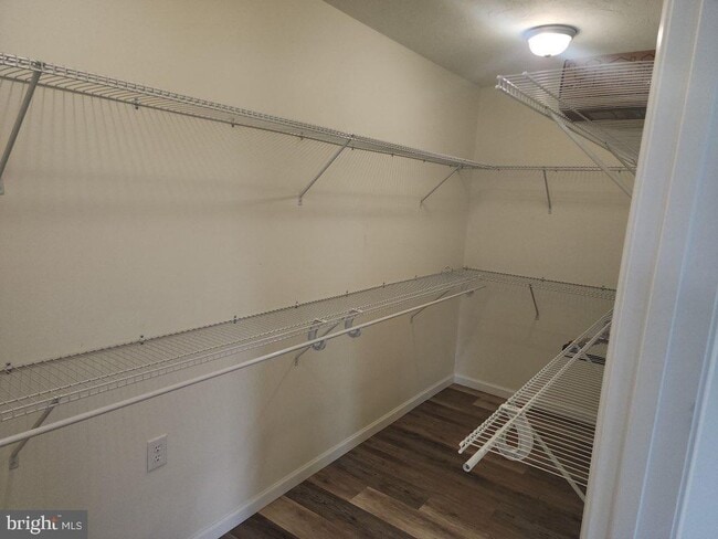 Foto del edificio - 235 Hickory Ln