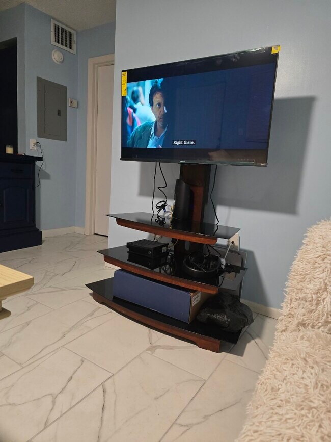Foto del edificio - 8521 Canaveral Blvd