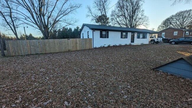 Foto del edificio - 4640 Conebury Ln