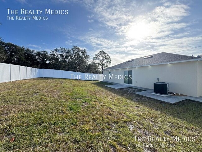 Building Photo - 313 Amberjack Ct