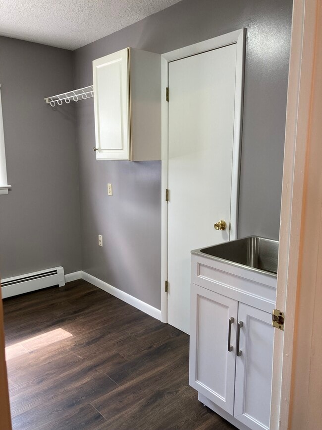 1st floor 1/2 bath/laundry - 314 11th St