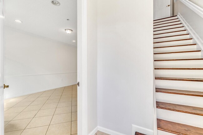 Foto del edificio - 1359 Vía De Pepi