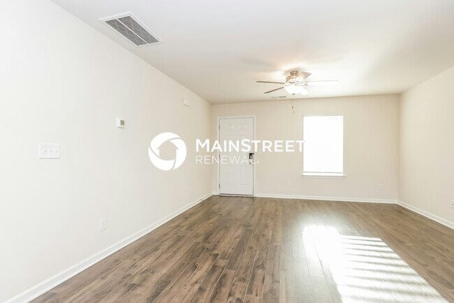 Foto del edificio - 3 Bedroom Pet-Friendly Home in La Vergne, ...