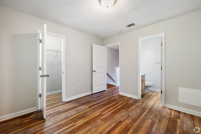 Foto del edificio - SIGN TODAY HALF OFF YOUR SECOND MONTH'S RENT Seth Place Townhomes- 2BD/2BA Townhomes