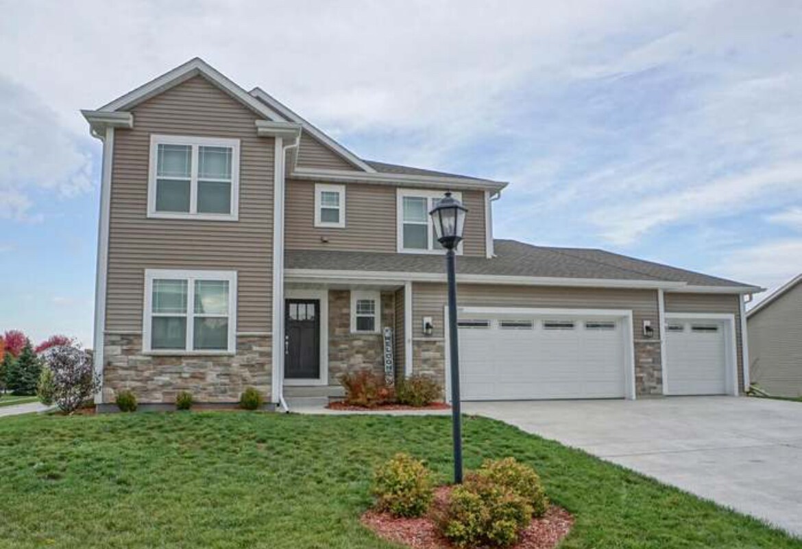 Foto principal - 1200 Juniper Ln