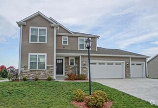 Building Photo - 1200 Juniper Ln