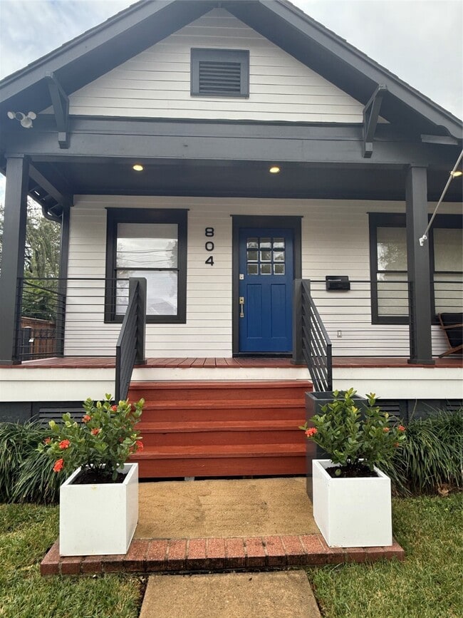 Foto del edificio - 804 Omar St