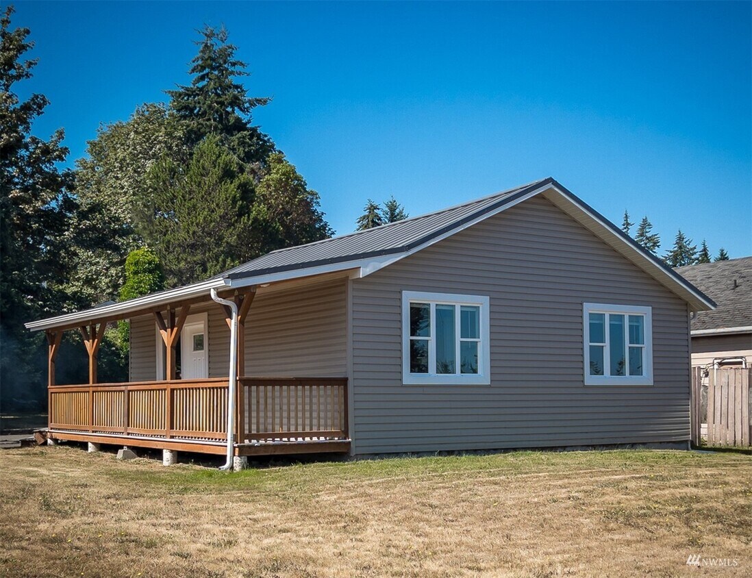 1636 E 2nd St, Port Angeles, WA 98362 House Rental in Port Angeles