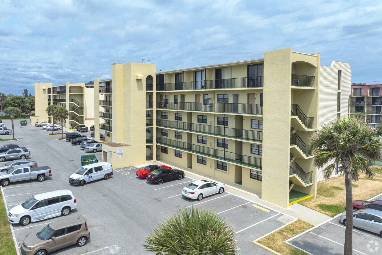 Primary - Vantage Pointe