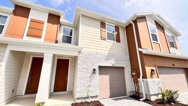 Foto del edificio - Stunning BRAND NEW 3 Bedroom / 2.5 Bath To...